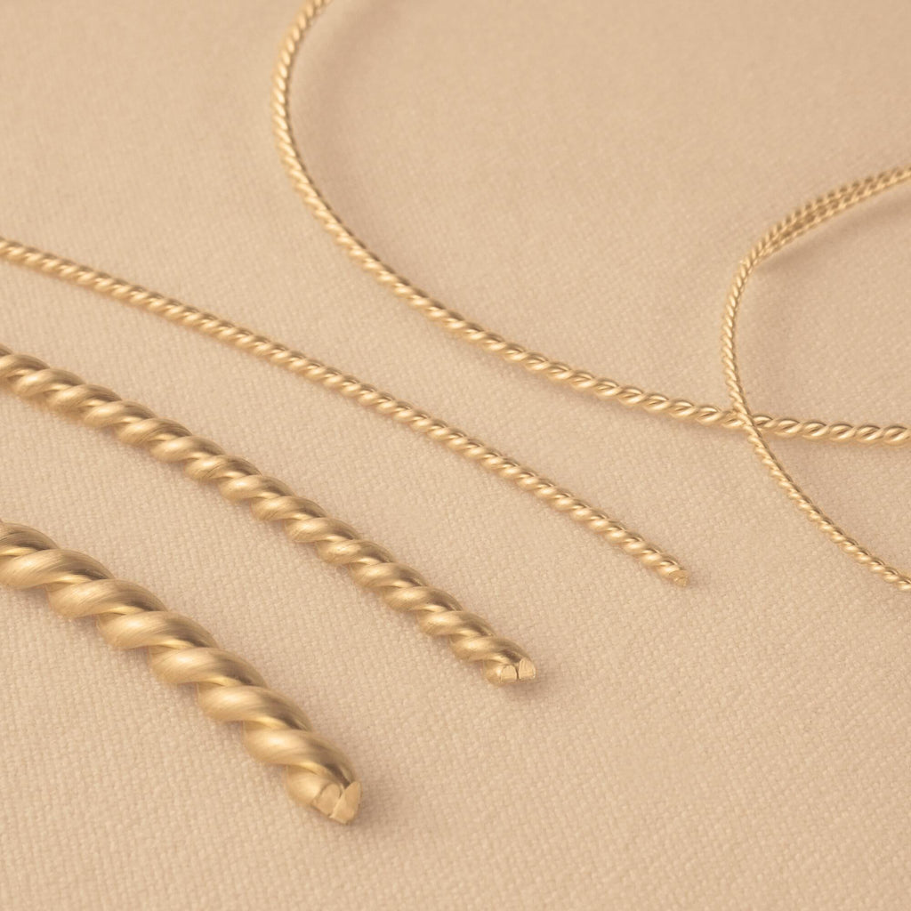 Stip Wire 18ct Yellow Gold - Twisted Wire