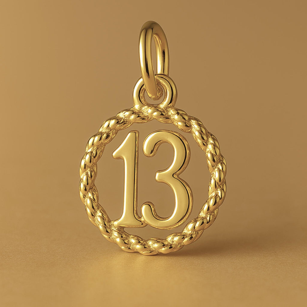 18ct Yellow Gold - 13 Wreath Charm