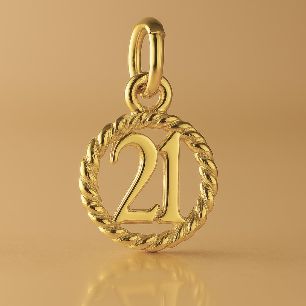 18ct Yellow Gold - 21 Wreath Pendant Charm