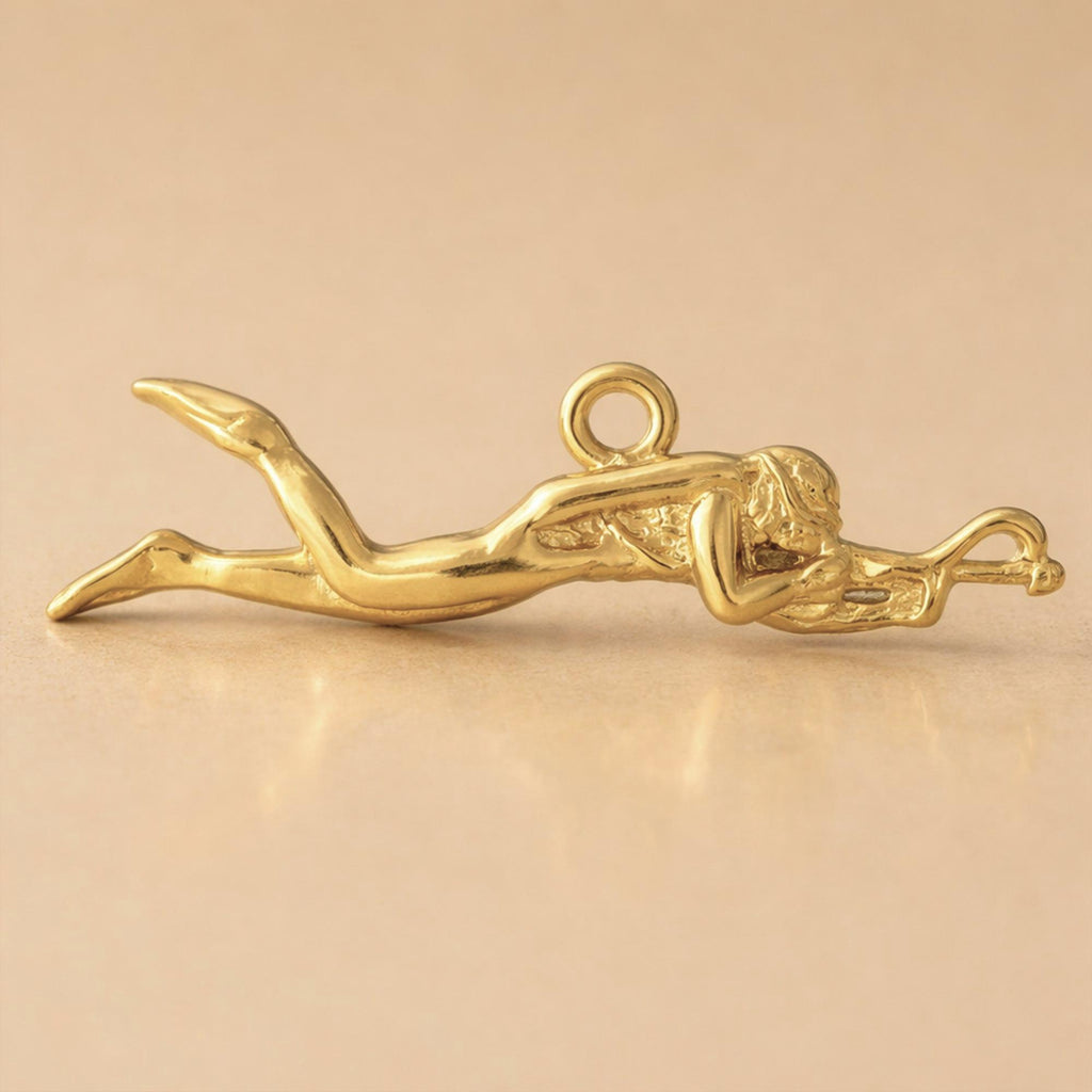 18ct Yellow Gold - Spear Fishing Diver Charm
