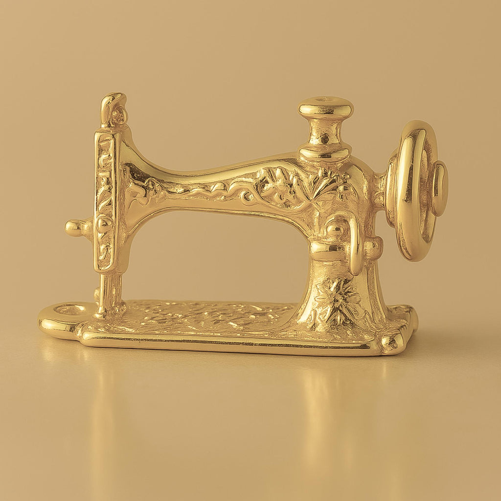 14ct Gold Plated - Vintage Sewing Machine Charm