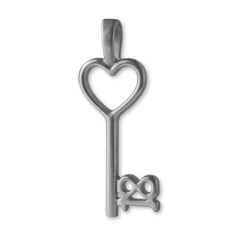 950 Platinum - 18 Heart Key Charm