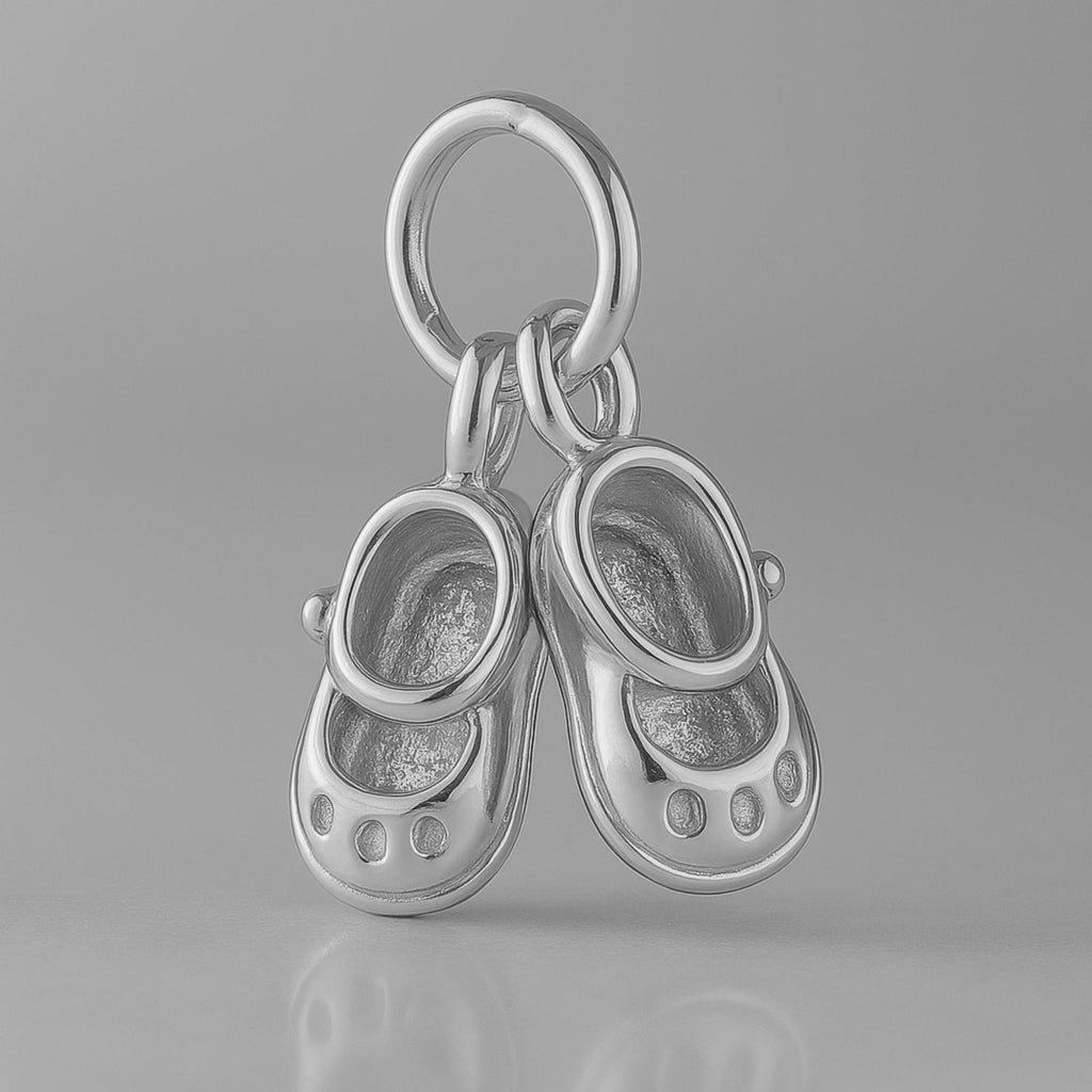 950 Platinum - Tiny Baby Shoes Charm