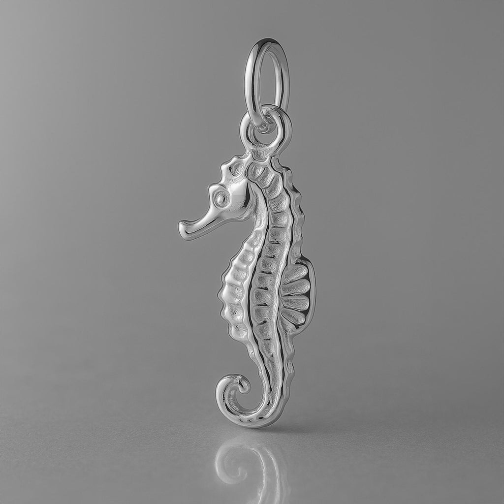 950 Platinum - Classic Seahorse Charm