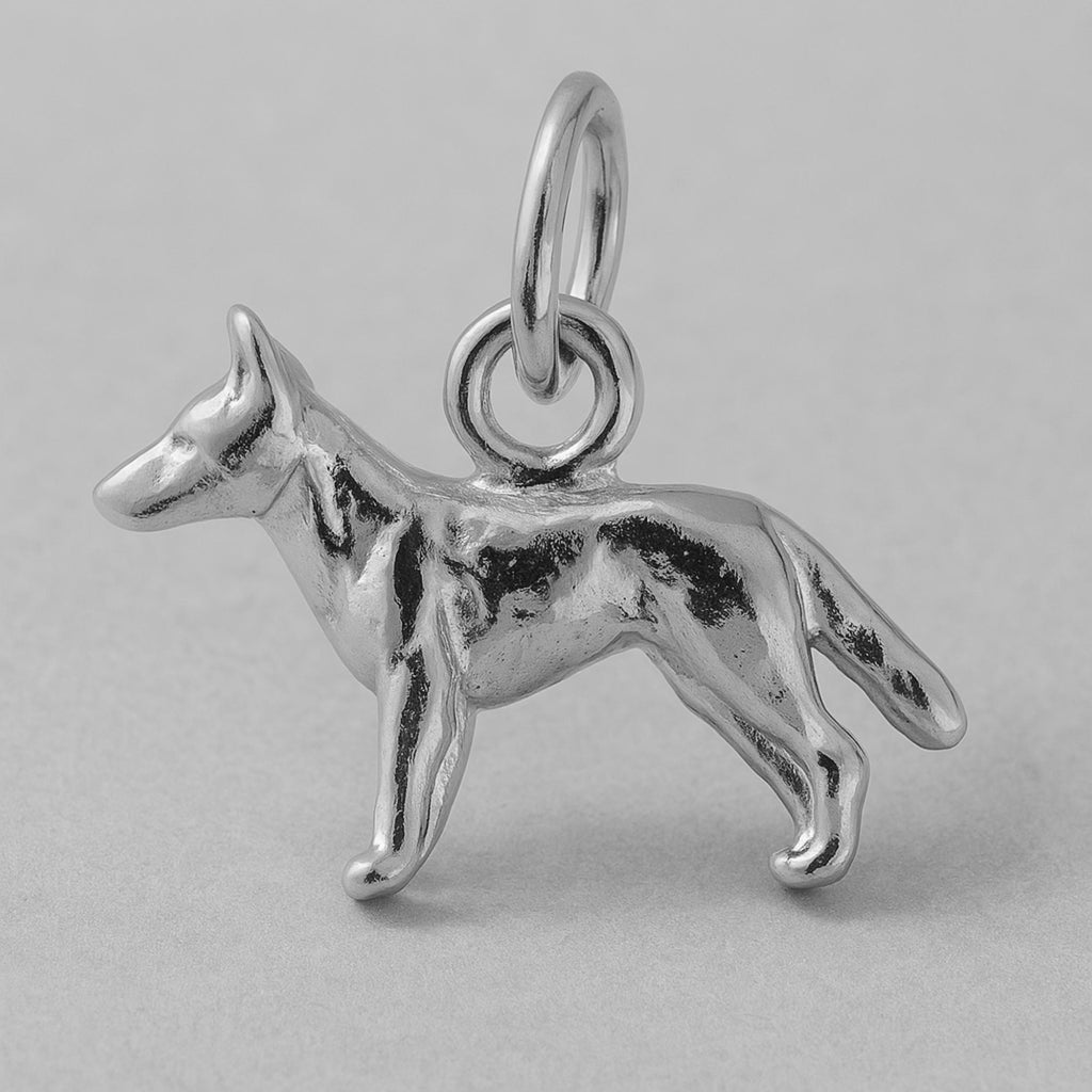 950 Platinum - Farm Dingo Charm