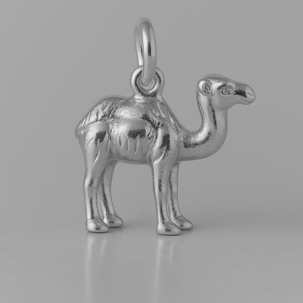 950 Platinum - Desert Camel Charm