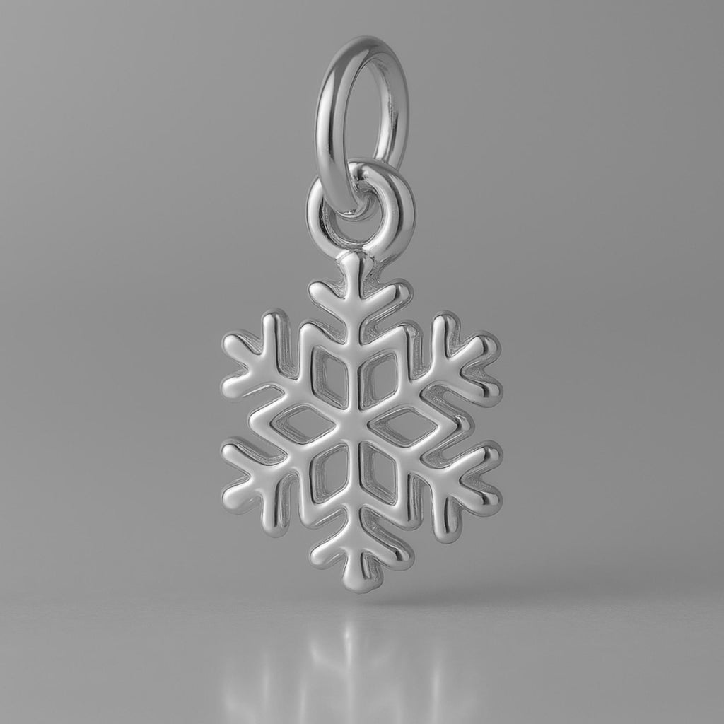 950 Platinum - Classic Snowflake Charm
