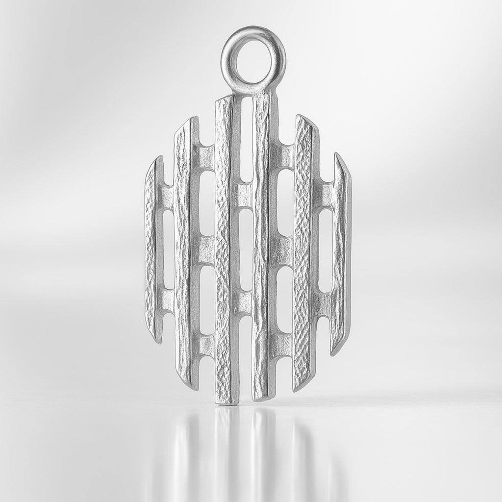 999 Pure Silver - Openwork Grille Totem Charm