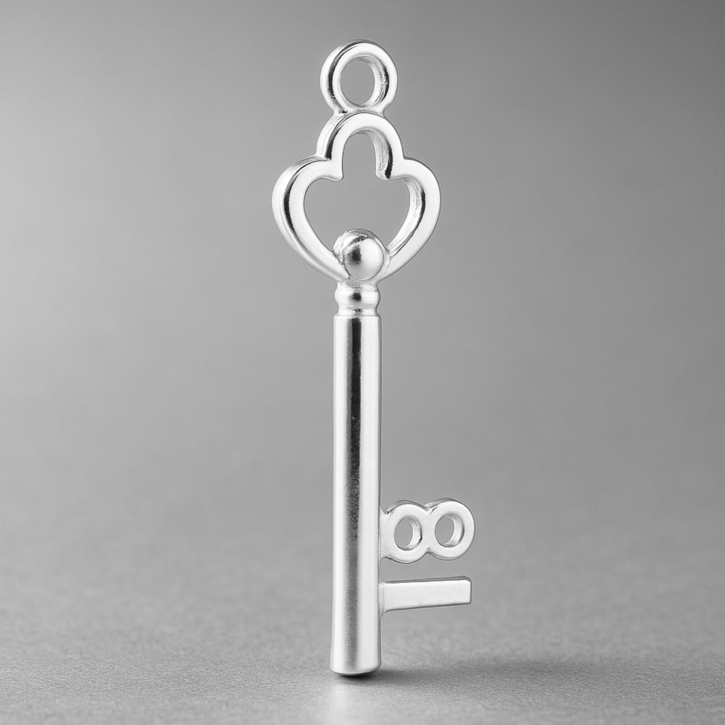 925 Sterling Silver - 18 Clover Key Charm