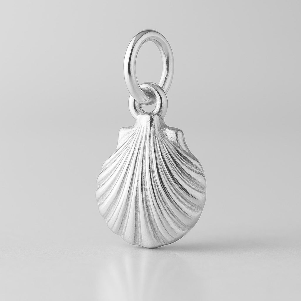 940 Argentium Silver - Clam Cockle Shell Charm