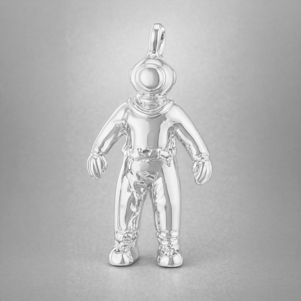 18ct White Gold - Vintage Diver Charm